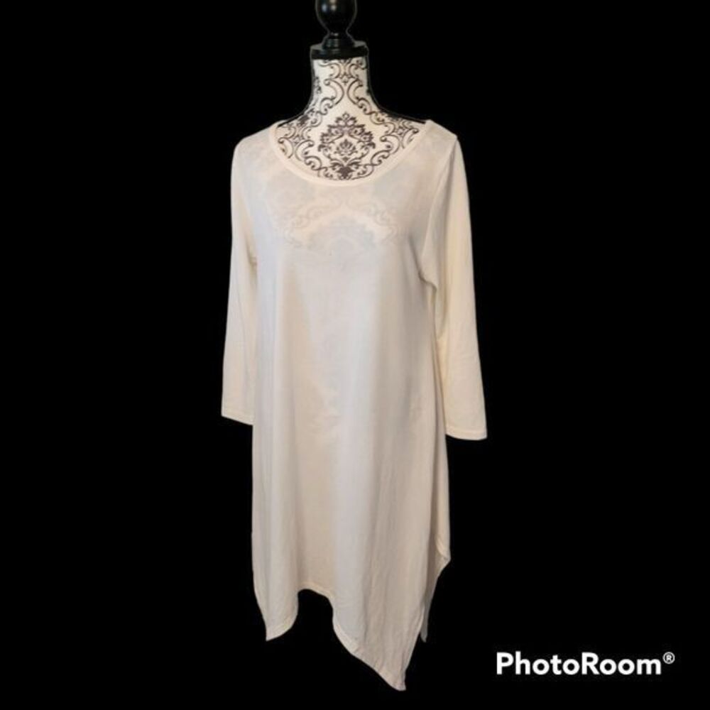 Simply Southern L Off White Lace Inset Asymmetrical Hem Tunic Dress